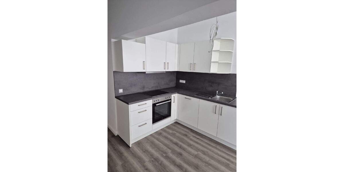 Etagenwohnung Stuttgart Ost - 3 Zimmer, 126 m&sup2;, 1.800&euro; | Angebot:25674459