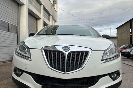 Lancia Delta 96.618 km 5.500 &euro; Stuttgart 70469