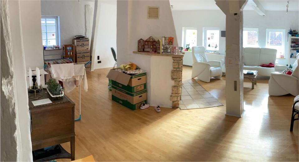 Etagenwohnung Ammerbuch - 5 Zimmer, 150 m&sup2;, 2.050&euro; | Angebot:27598153