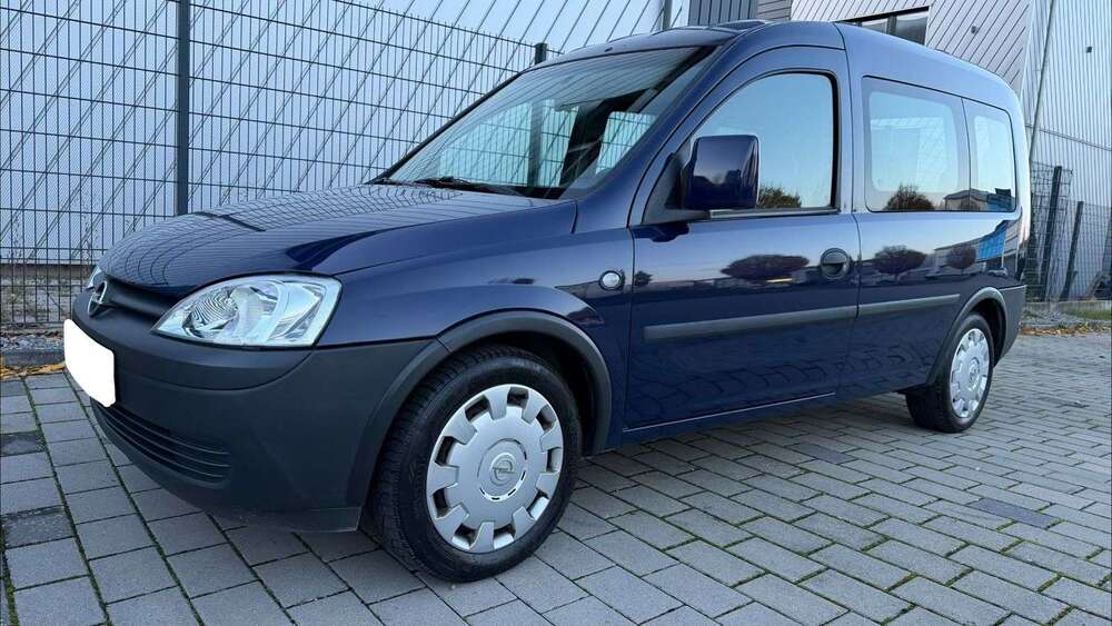 Opel Combo 45.000 km 7.400 &euro; Grafenau 71120