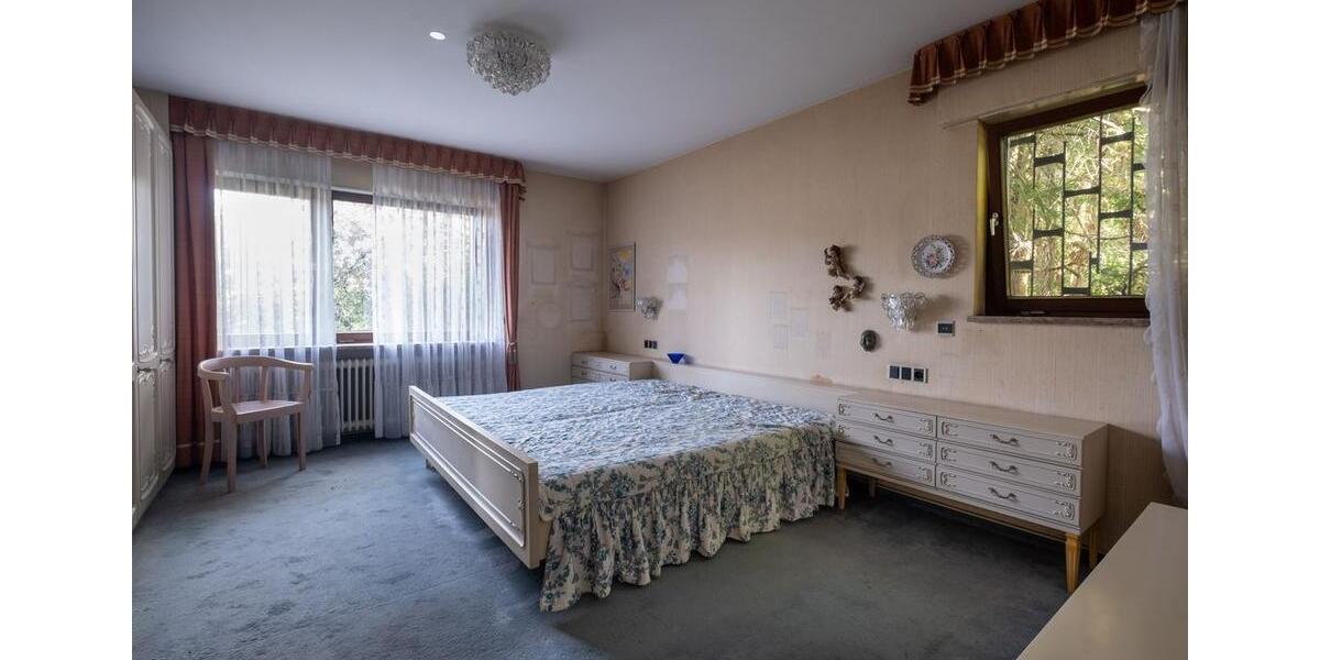 Einfamilienhaus Niefern-Öschelbronn Öschelbronn - 10 Zimmer, 459 m&sup2;, 950.000&euro; | Angebot:27096882