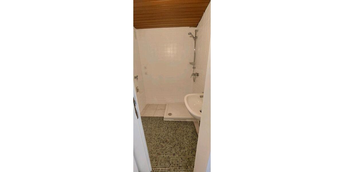 Etagenwohnung Gerlingen - 3 Zimmer, 77 m&sup2;, 1.475&euro; | Angebot:25641336