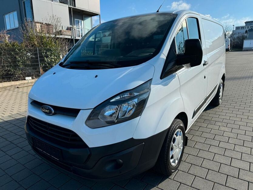 Ford Transit Custom 242.000 km 7.980 € Holzgerlingen 71088