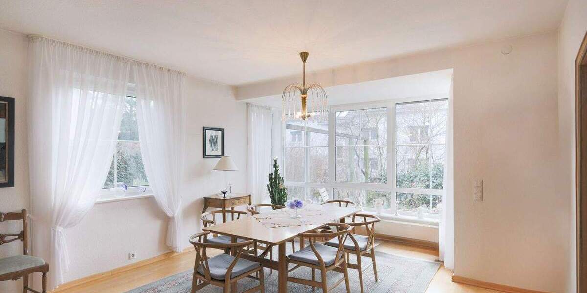 Einfamilienhaus Leonberg Ramtel - 6 Zimmer, 170 m&sup2;, 990.000&euro; | Angebot:24684442