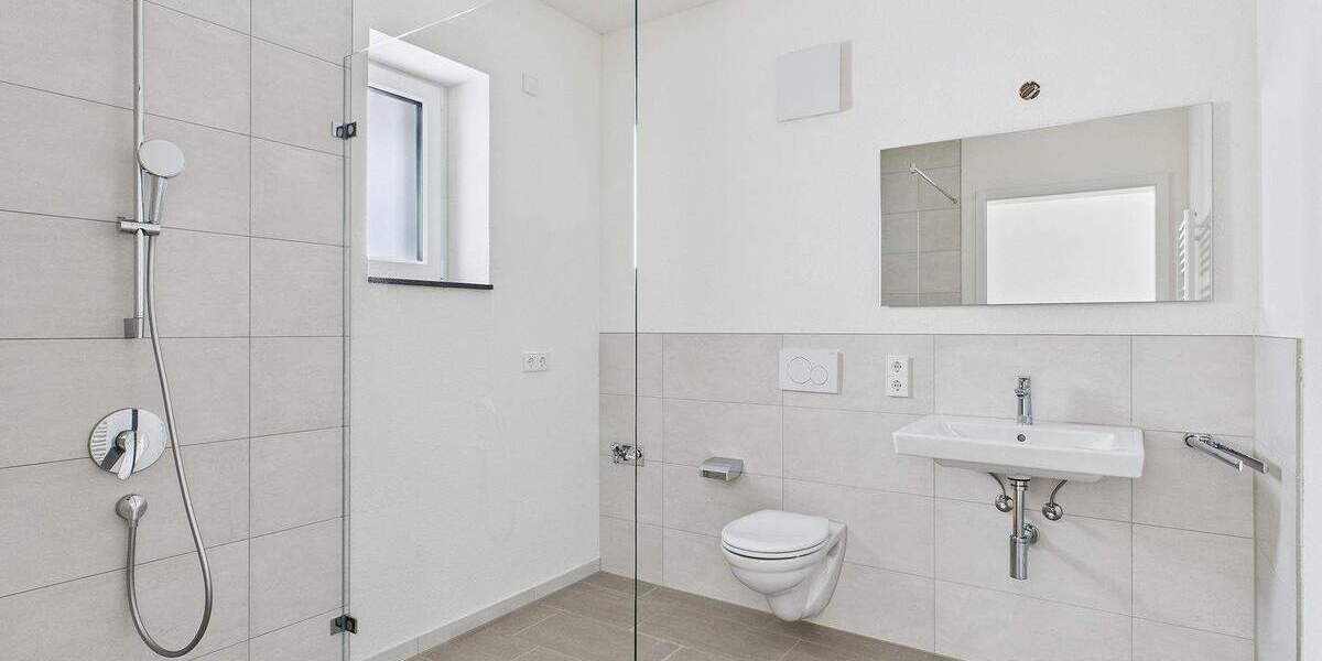 Etagenwohnung Sindelfingen Ost - 2 Zimmer, 71 m&sup2;, 1.330&euro; | Angebot:25772241