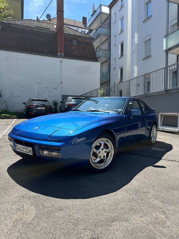 944