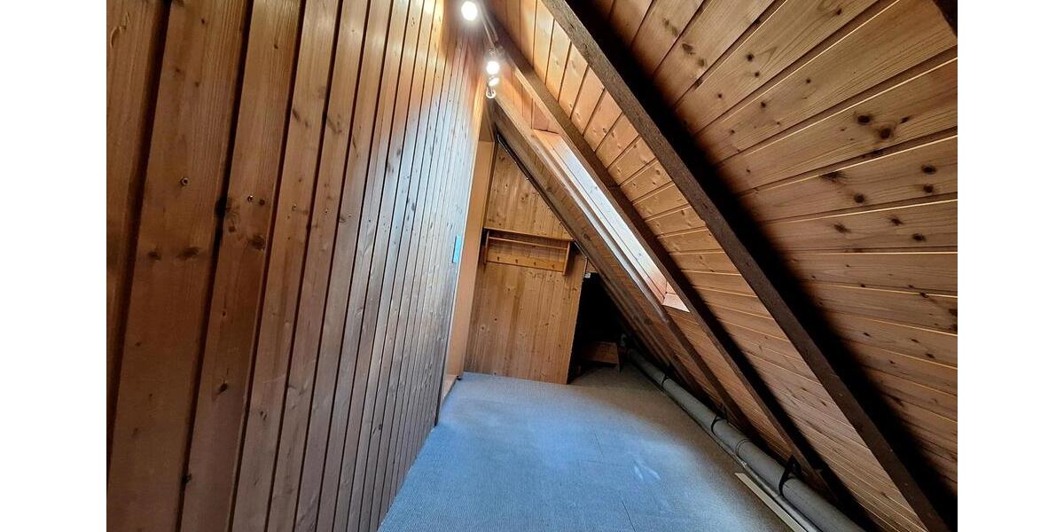 Dachgeschoßwohnung Niefern-Öschelbronn Öschelbronn - 1 Zimmer, 27 m&sup2;, 506&euro; | Angebot:26386630