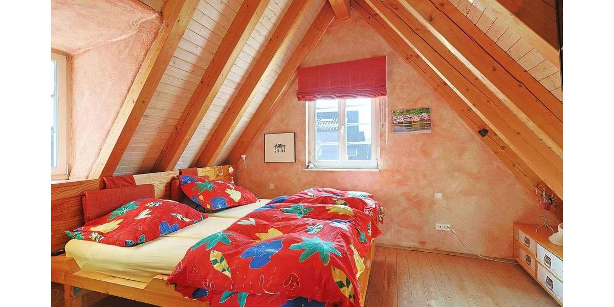 Doppelhaushälfte Ehningen - 4 Zimmer, 135 m&sup2;, 1.755&euro; | Angebot:25603660