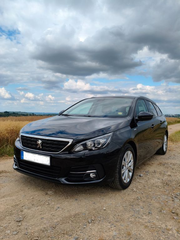 Peugeot 308 152.000 km 10.900 € Nürtingen 72622