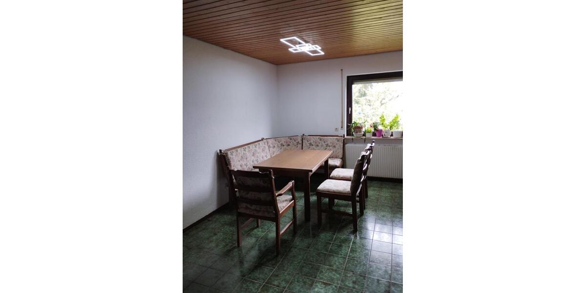 Erdgeschoßwohnung Nagold - 3 Zimmer, 95 m&sup2;, 1.050&euro; | Angebot:27604404