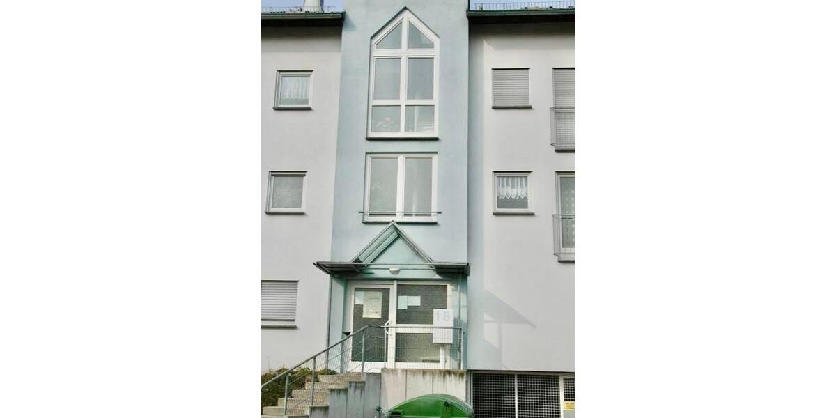 Kaufpreis : 6.480 € = 4,5 % - 1 ZW 30m² 1.OG + TG in Ludwigsburg 1 zimmer