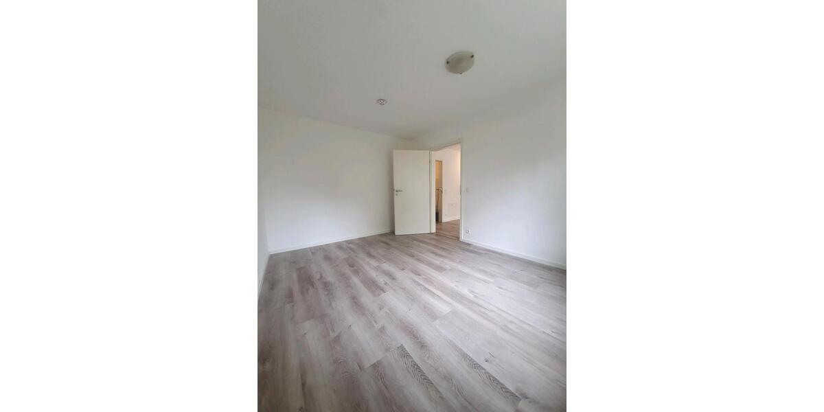 Erdgeschoßwohnung Ditzingen - 2 Zimmer, 47 m&sup2;, 890&euro; | Angebot:25893584