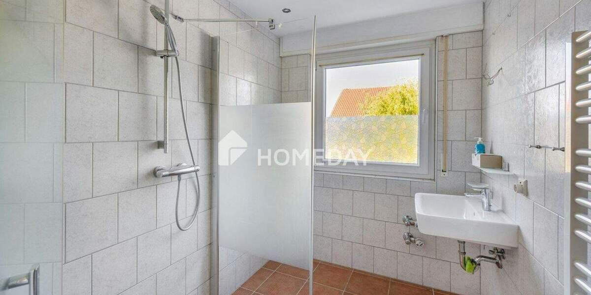Mehrfamilienhaus, Wohnhaus Pforzheim Büchenbronn - 9 Zimmer, 335 m&sup2;, 849.000&euro; | Angebot:25708404