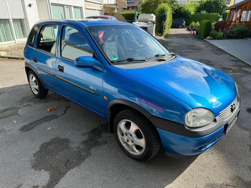 Opel Corsa 180.000 km 1.499 € Sindelfingen 71067