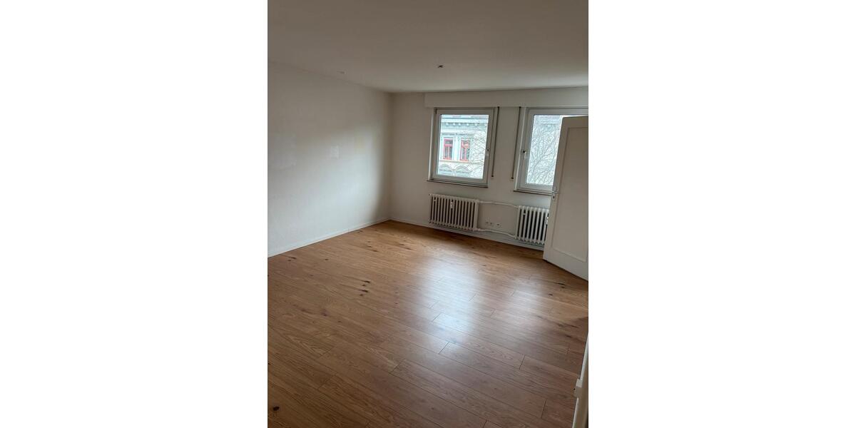 Etagenwohnung Stuttgart Bad Cannstatt - 3 Zimmer, 70 m&sup2;, 900&euro; | Angebot:25973923