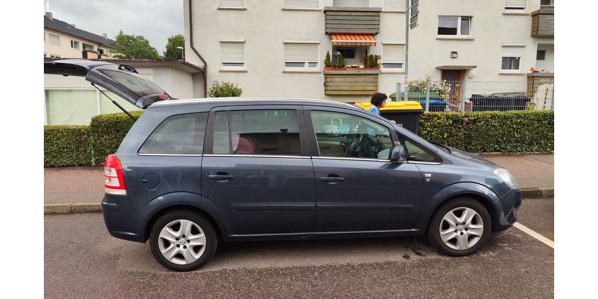 Opel Zafira 180.000 km 3.800 &euro; Ludwigsburg 71638