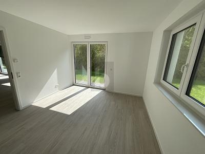 ERSTBEZUG - HELL & MODERN MIT SÜD-TERRASSE