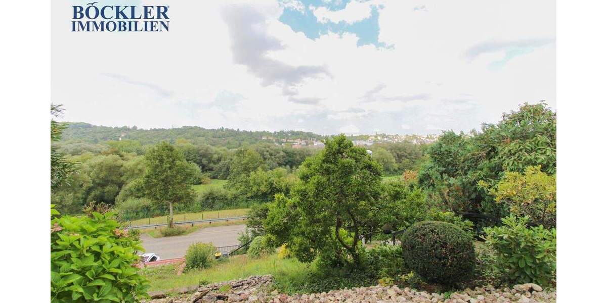 Etagenwohnung Pforzheim Buckenberg - 3 Zimmer, 89 m&sup2;, 790&euro; | Angebot:25704642