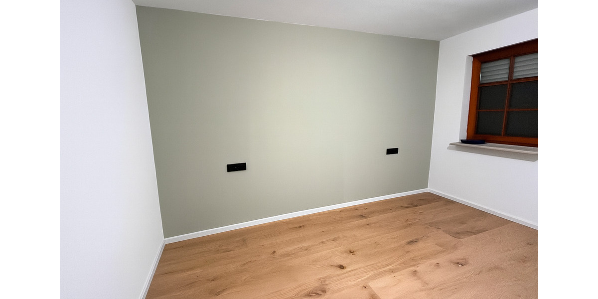 Dachgeschoßwohnung Markgröningen - 4.5 Zimmer, 92 m&sup2;, 375.000&euro; | Angebot:24332167