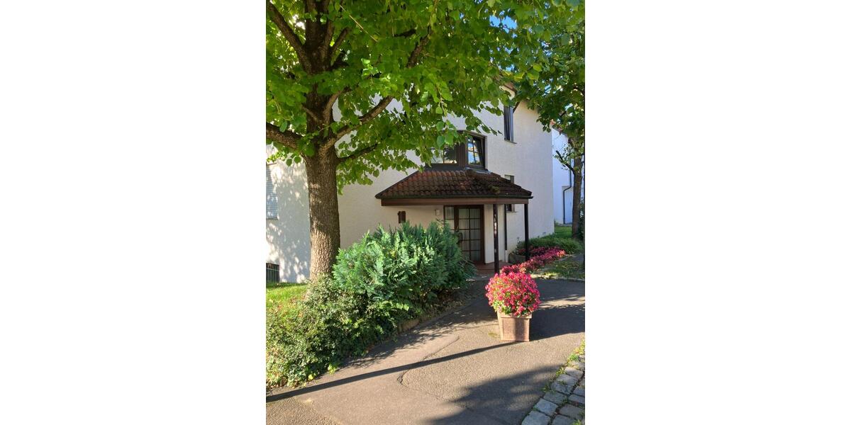 Hochparterre Ostfildern - 2 Zimmer, 65 m&sup2;, 295.000&euro; | Angebot:25943104