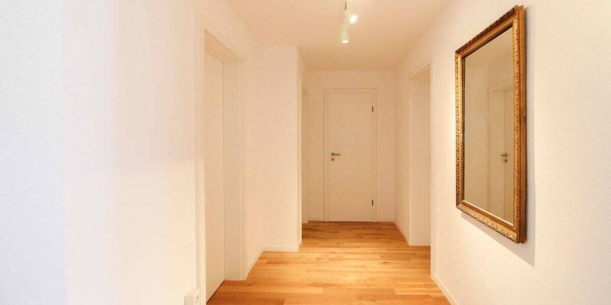 Reihenmittelhaus Stuttgart Steckfeld - 9 Zimmer, 208 m&sup2;, 765.000&euro; | Angebot:26673990