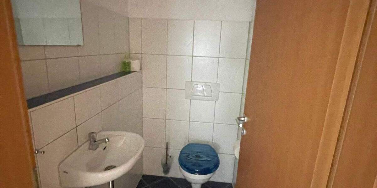 Tolle 3-Zi.-EG-Whg. mit Terrasse + EBK in ruhiger Lage in Öschelbronn 3 zimmer