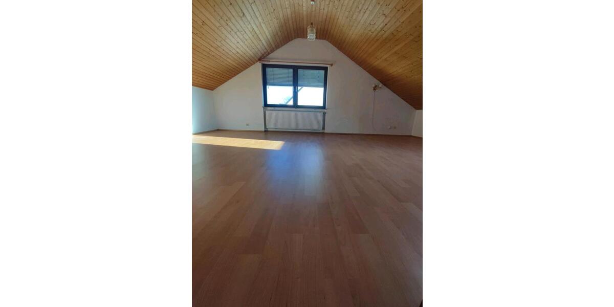 Doppelhaushälfte Leonberg - 6 Zimmer, 146 m&sup2;, 500.000&euro; | Angebot:26926171