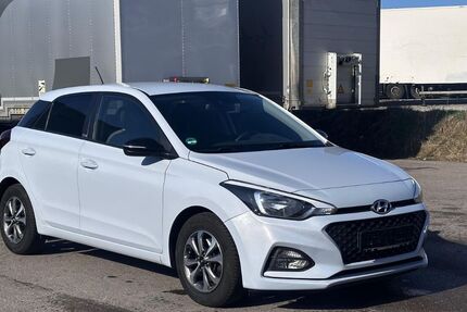 Hyundai i20 133.000 km 9.600 &euro; Filderstadt 70794