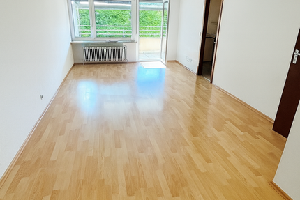 Wohnung Esslingen am Neckar Pliensauvorstadt - 1 Zimmer, 38 m&sup2;, 580&euro; | Angebot:26385554
