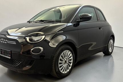 Fiat 500e 5.893 km 18.699 &euro; Reutlingen / Mittelstadt 72766