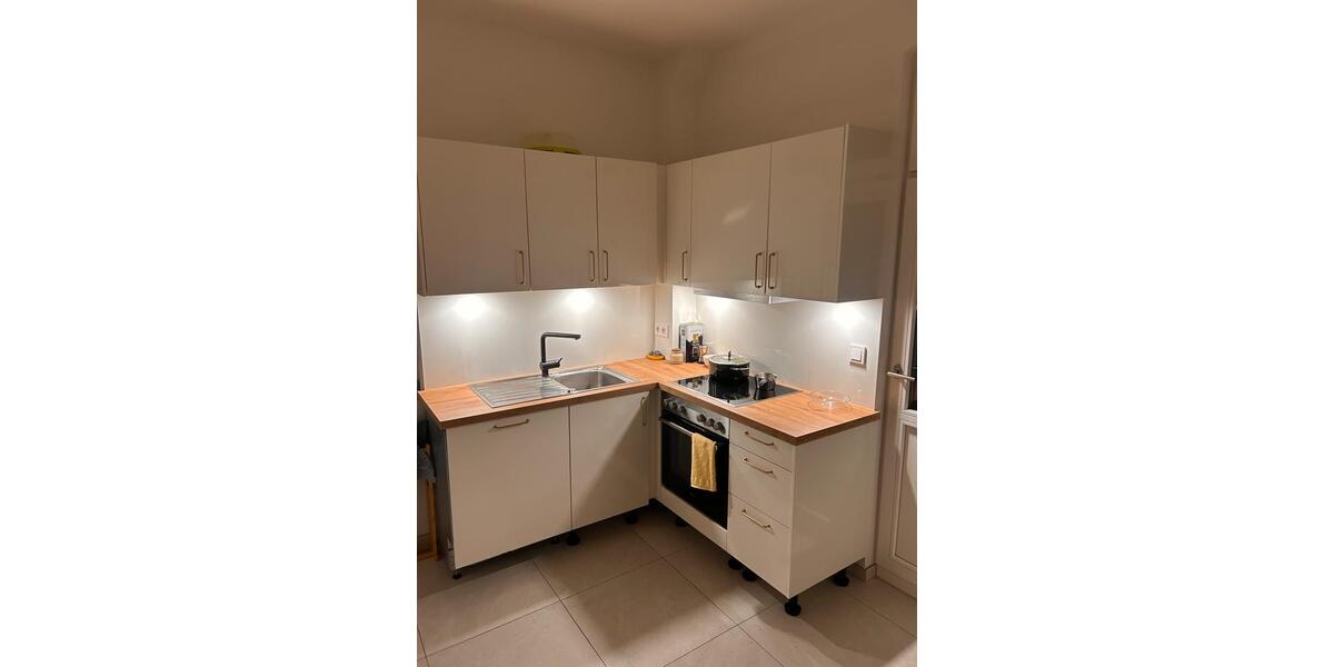 Dachgeschoßwohnung Stuttgart Bad Cannstatt - 5 Zimmer, 145 m&sup2;, 2.660&euro; | Angebot:26384372