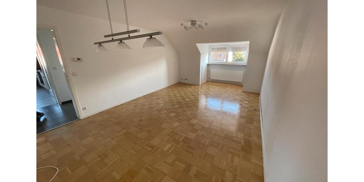 Dachgeschoßwohnung Stuttgart Sillenbuch - 3 Zimmer, 71 m&sup2;, 299.000&euro; | Angebot:25087878