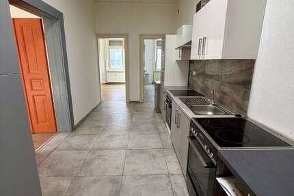 Wohnung Ludwigsburg - 3 Zimmer, 112 m&sup2;, 1.350&euro; | Angebot:25399901