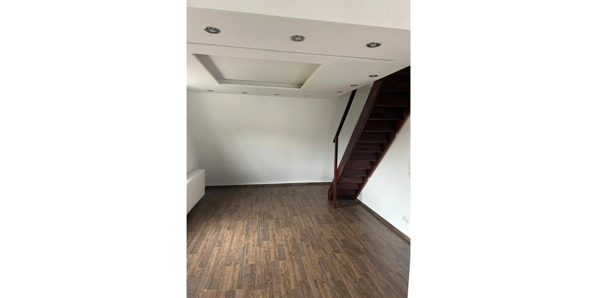 Etagenwohnung Niefern-Öschelbronn Öschelbronn - 5 Zimmer, 125 m&sup2;, 1.300&euro; | Angebot:24640677