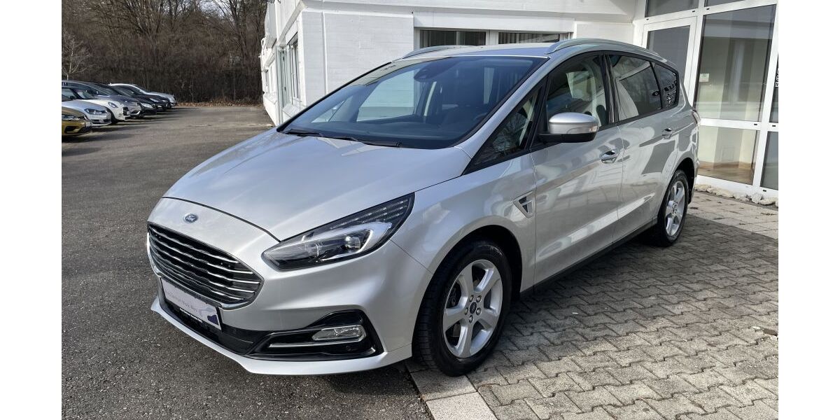 Ford S-Max 56.600 km 21.450 &euro; Reutlingen 72770