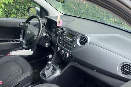 Hyundai i10 90.000 km 6.900 &euro; Vaihingen an der Enz 71665