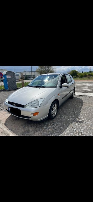 Ford Focus 164.757 km 1.600 € Sindelfingen 71068