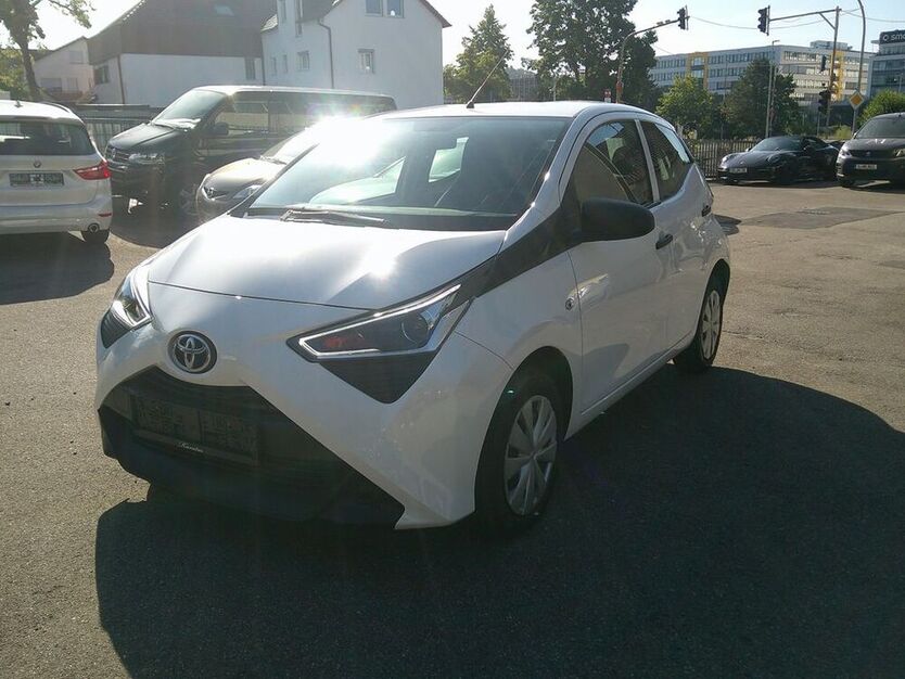 Aygo (X)