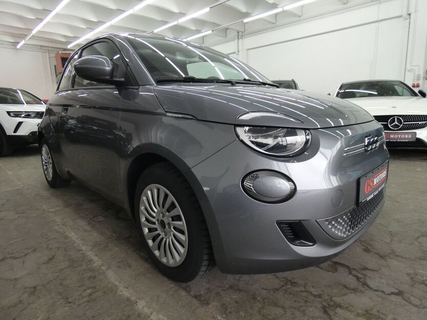 Fiat 500e 10.000 km 12.299 € Metzingen 72555