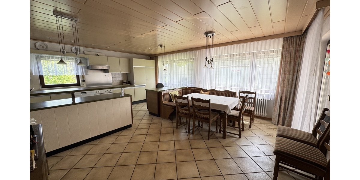 Freistehendes Haus mit Wärmepumpe in ruhiger, gehobener Lage von Lienzingen - Einfamilienhaus Mühlacker | Angebot:26505661