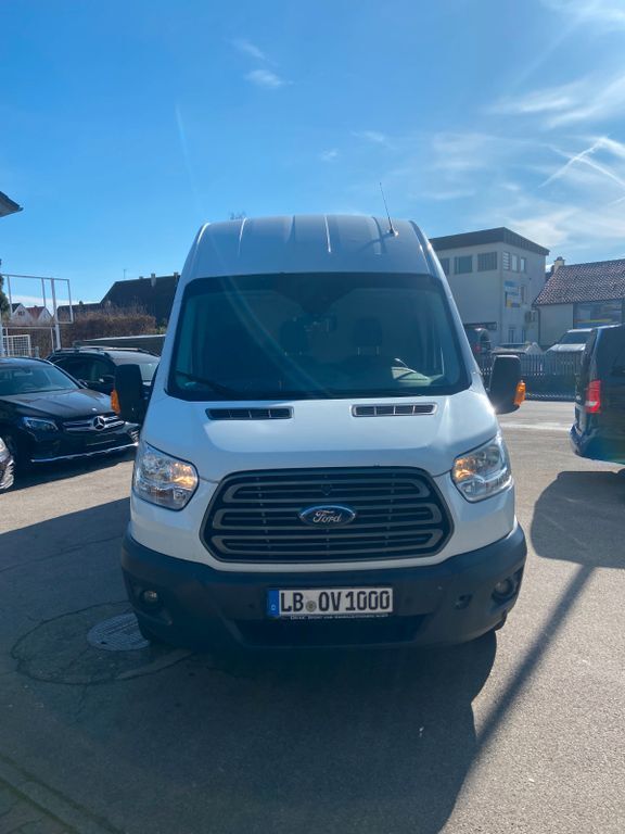 Ford Transit 183.000 km 12.600 € Asperg 71679