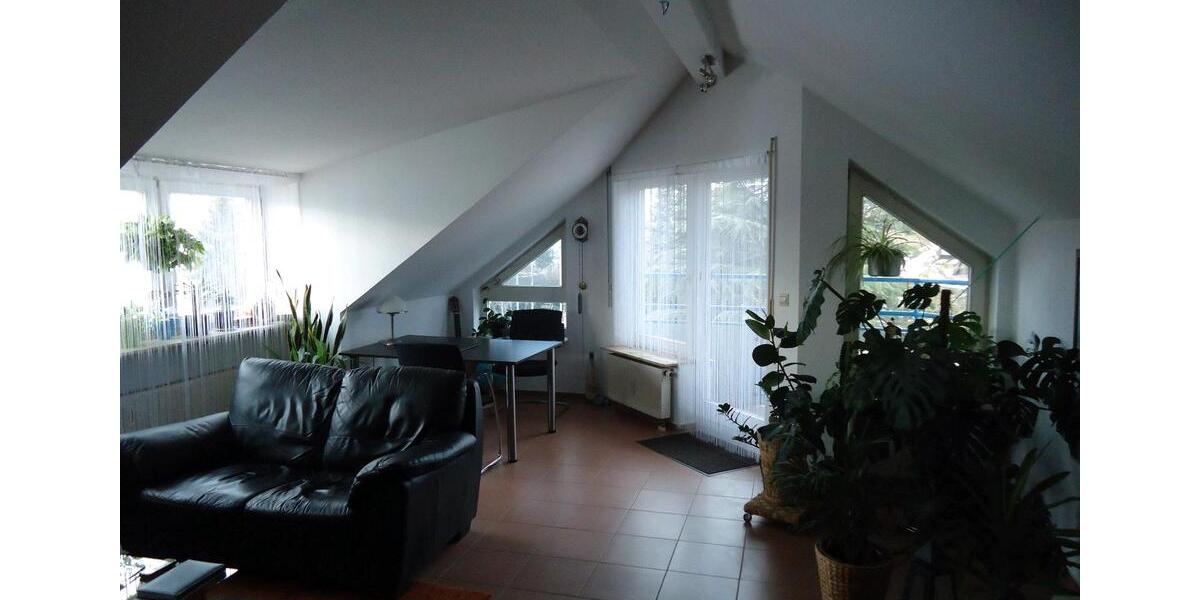 Dachgeschoßwohnung Freiberg am Neckar - 2 Zimmer, 56 m&sup2;, 230.000&euro; | Angebot:24769380