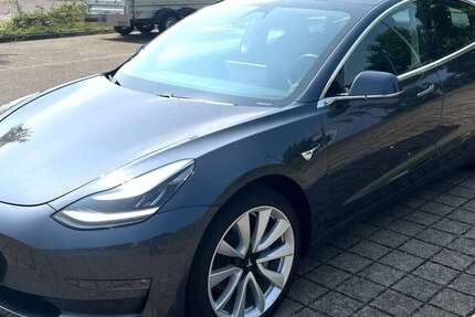 Tesla Model 3 64.000 km 25.999 € Kornwestheim 70806