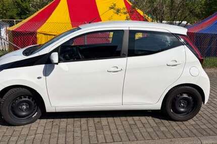 Toyota Aygo 37.300 km 9.100 &euro; Stuttgart 70374