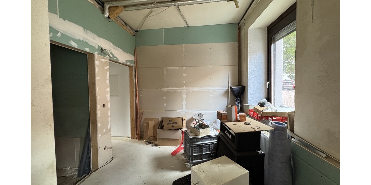 Teilsaniertes 3-Familienhaus in Pforzheim-Würm - Mehrfamilienhaus, Wohnhaus Pforzheim Eutingen | Angebot:23421912