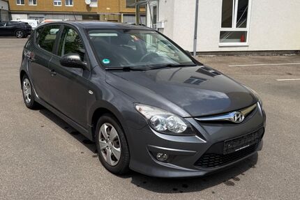 Hyundai i30 116.000 km 2.250 &euro; Möglingen 71696