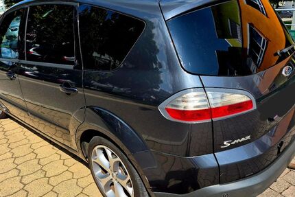 Ford S-Max 324.200 km 1.350 &euro; Filderstadt 70794