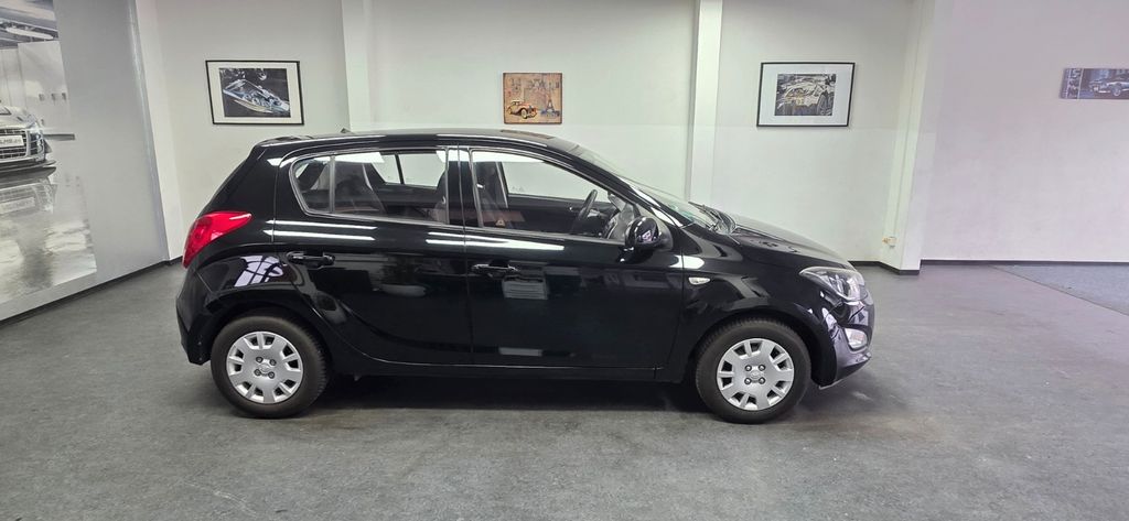 Hyundai i20 125.000 km 3.990 &euro; Asperg/Ludwigsburg bei Stuttgart 71679