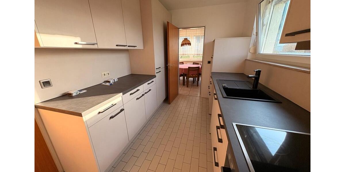 Hochparterre Holzgerlingen - 4.5 Zimmer, 99 m&sup2;, 1.700&euro; | Angebot:25612116