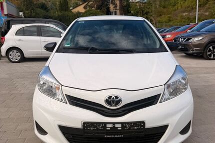 Toyota Yaris 89.000 km 6.999 &euro; Stuttgart 70376